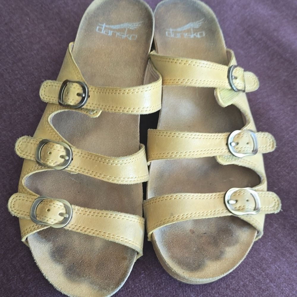 Dansko Tarin Yellow Leather Strappy Wedge Sandals Sz 38 US 8 Comfort - Picture 2 of 8